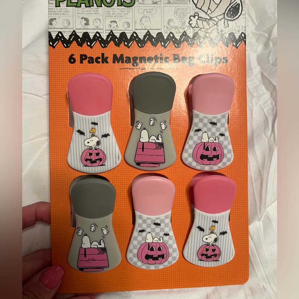 Peanuts snoopy Halloween chip clips